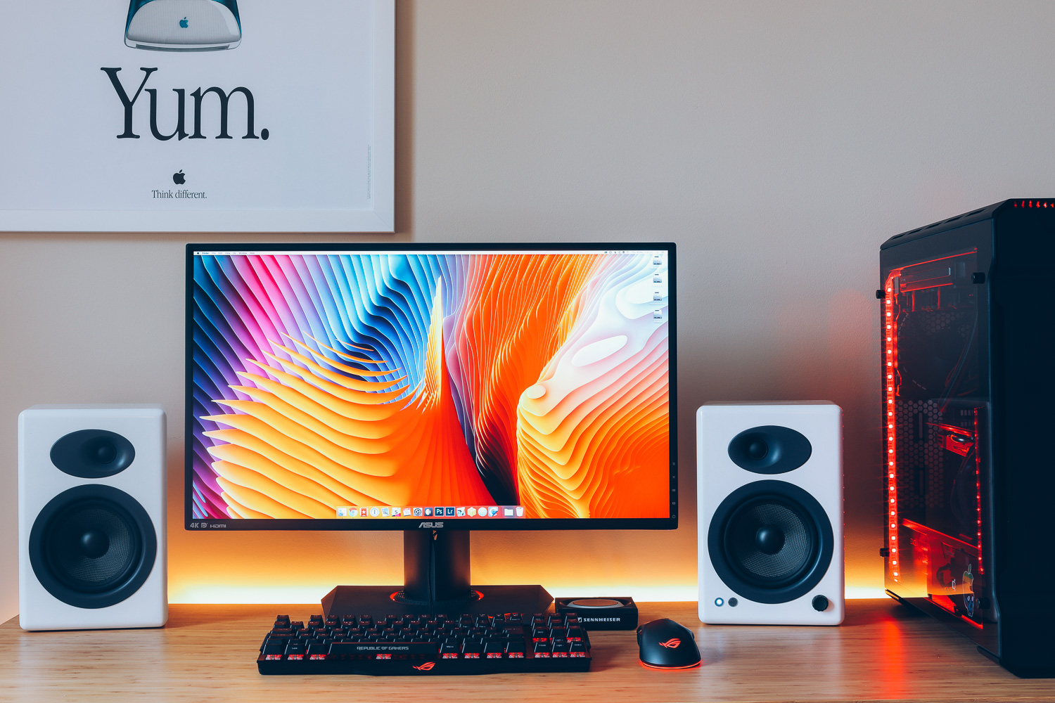 Apple Hackintosh Pro on Desk